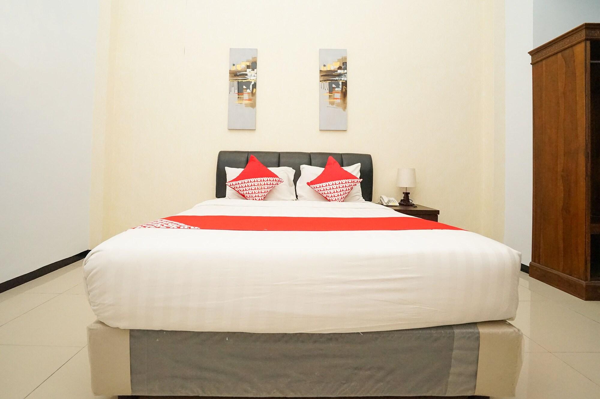 Oyo 282 Putri Utari Residence Malang Kültér fotó