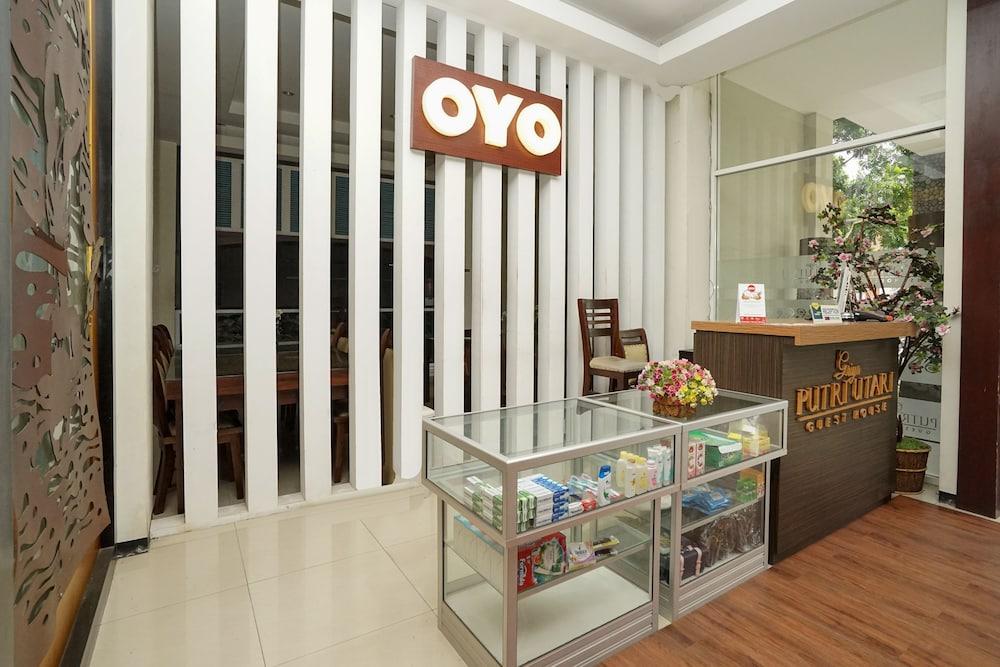Oyo 282 Putri Utari Residence Malang Kültér fotó