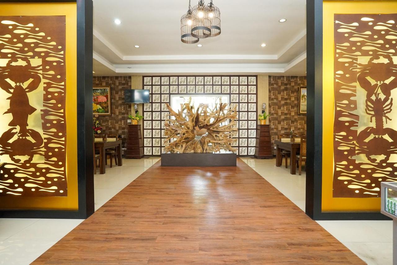 Oyo 282 Putri Utari Residence Malang Kültér fotó