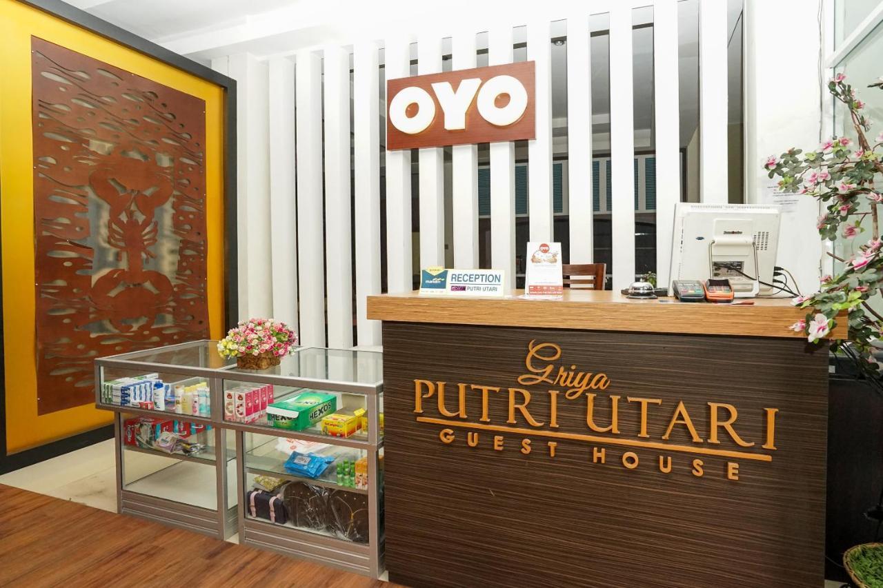Oyo 282 Putri Utari Residence Malang Kültér fotó