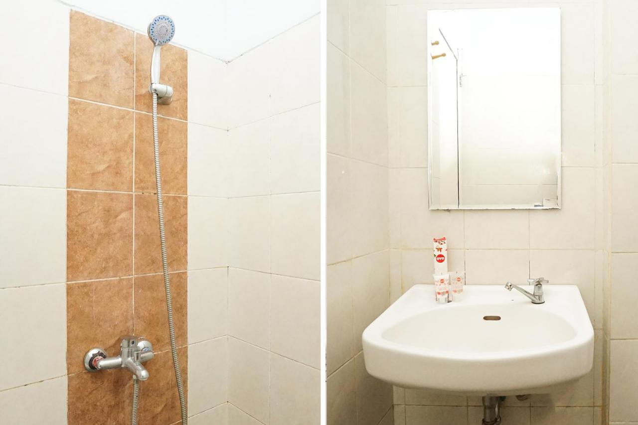 Oyo 282 Putri Utari Residence Malang Kültér fotó